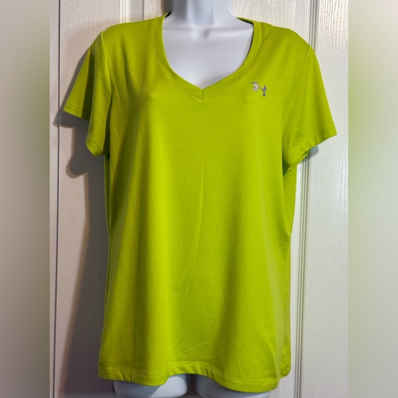 Under Armour Women’s Tech V-Neck T-Shirt 💛 - Picture 2 of 5